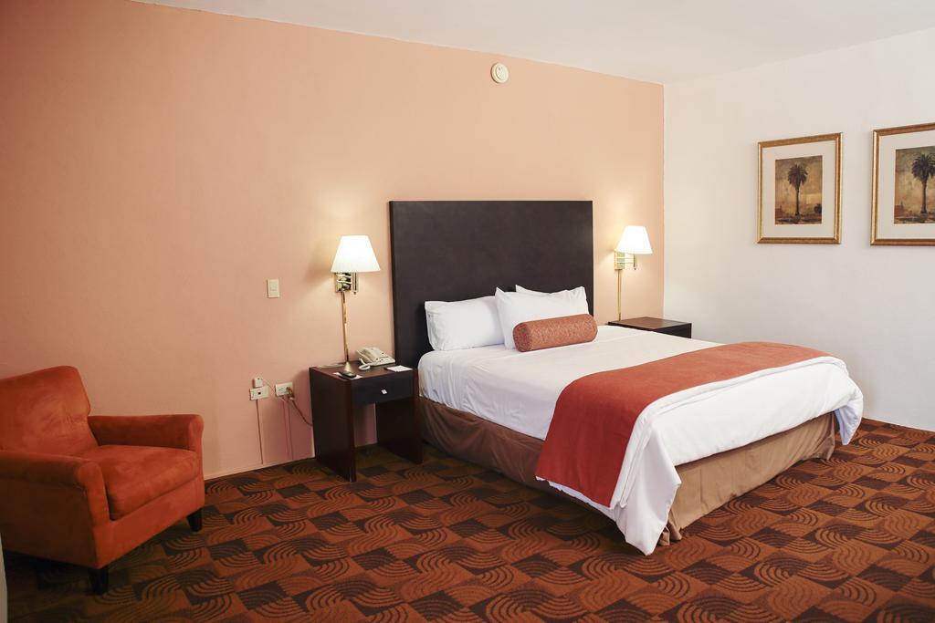 Quality Inn Nuevo Laredo Exterior foto