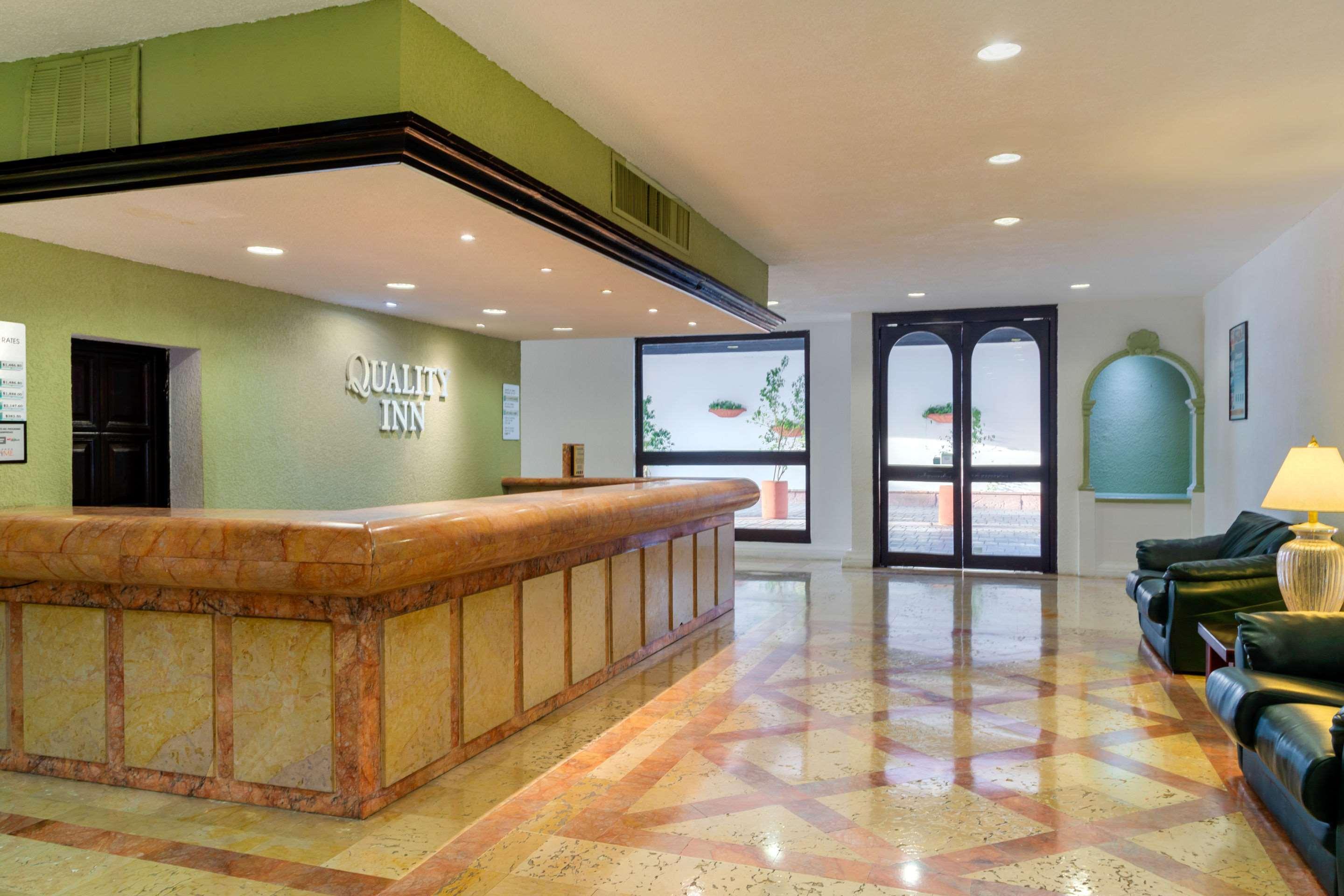 Quality Inn Nuevo Laredo Exterior foto