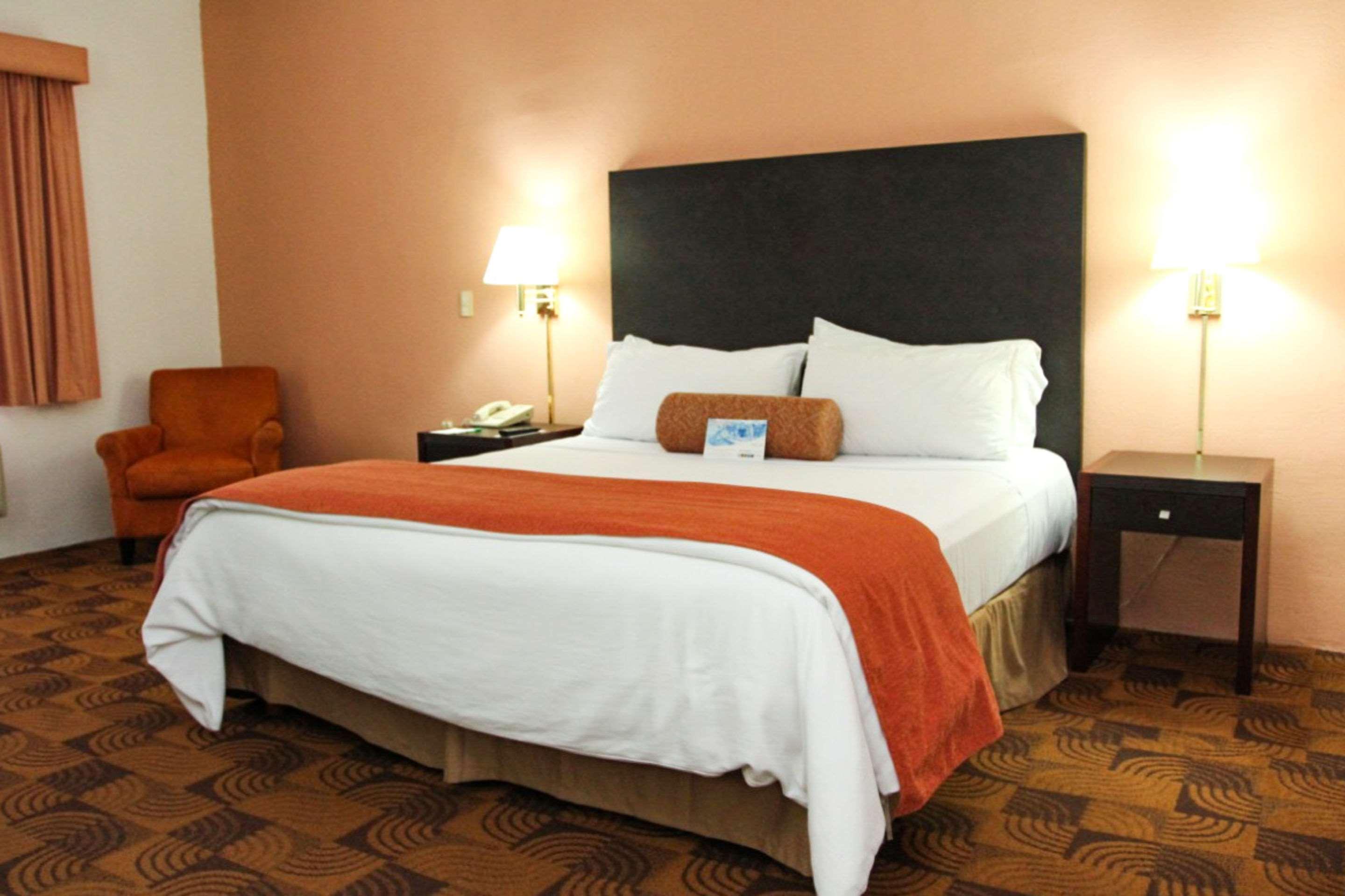 Quality Inn Nuevo Laredo Exterior foto